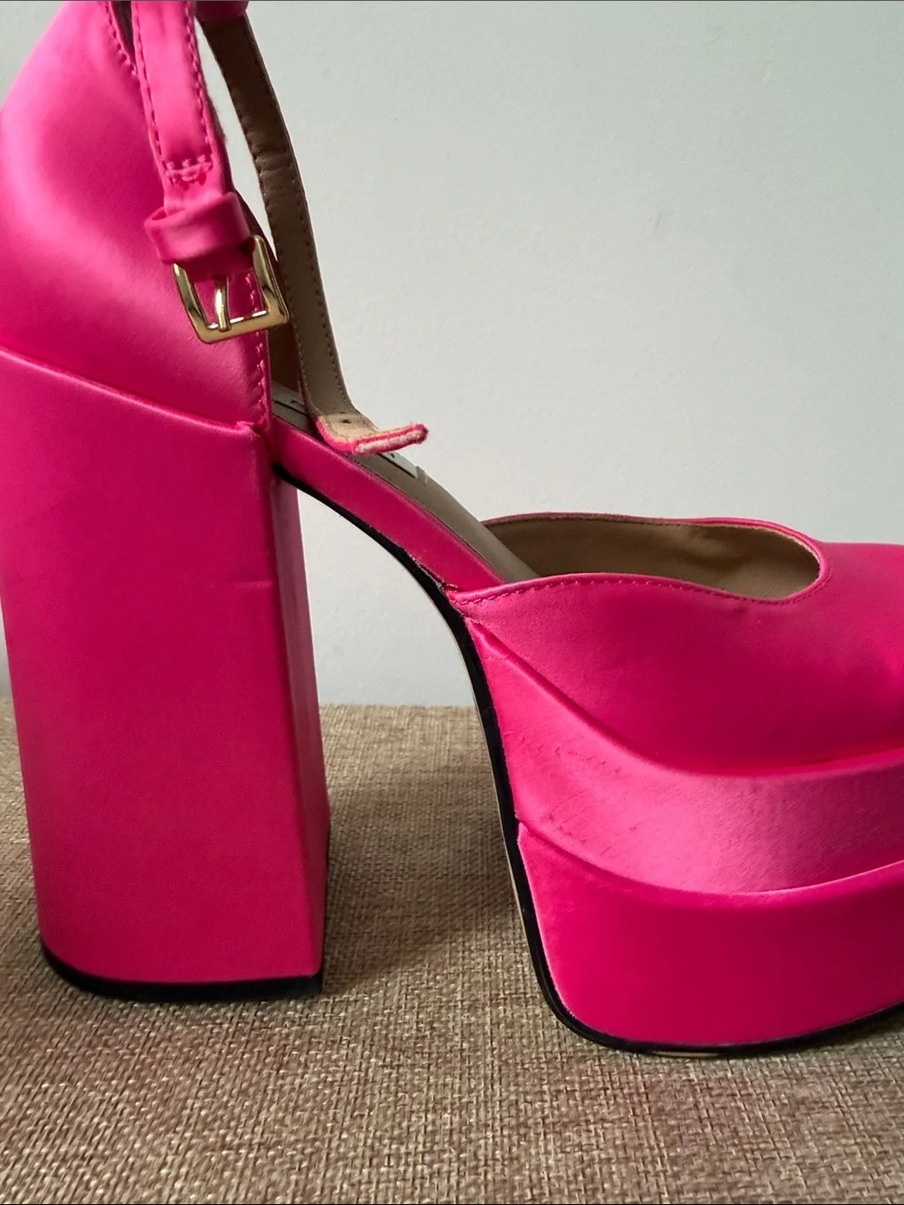 Steve Madden Charlize Hot Pink Platform Pumps